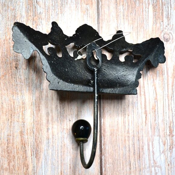 King And Queen Crown Designed Cast Iron Hooks Towels Jackets Decor Accent - Picture 3 of 5